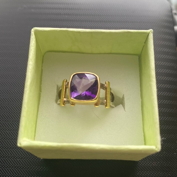 Gold and silver combination amethyst ring. Size 7. - Picture 4 of 8